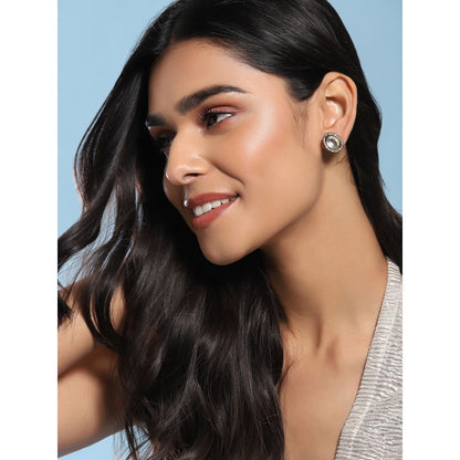 Ruby Raang Studio Dual Tone Kundan Studs In Silver Plating