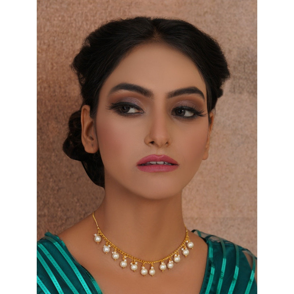 Ruby Raang Studio White and Gold Pearl Neckpiece