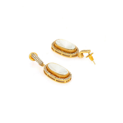 Ruby Raang Studio Kundan Antique Finish Earrings & Necklace Set -White