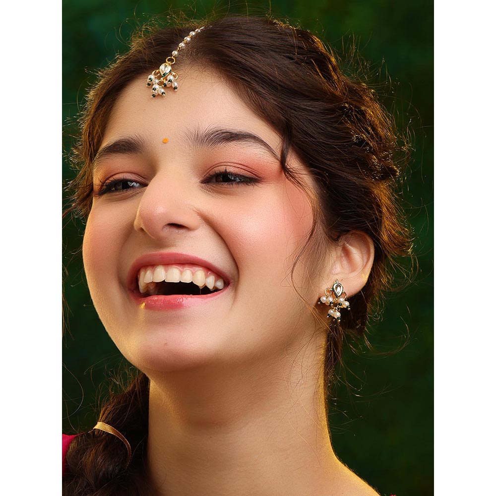 Ruby Raang Studio Pearl Kundan Blossom Of Maang Tikka with Earrings