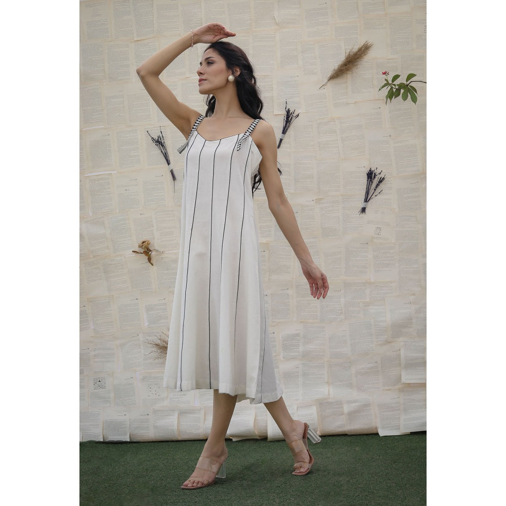 Ruhm Off White Anjea Dress