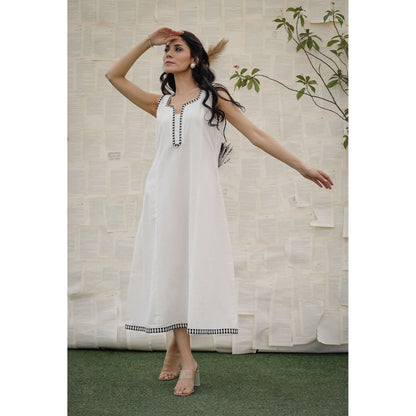Ruhm White Zohra Dress