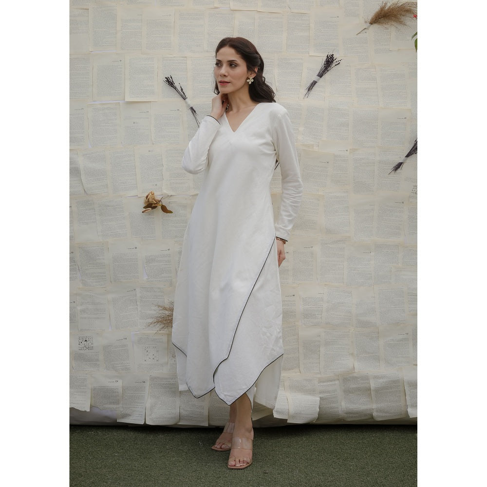 Ruhm White Ashlyn Dress
