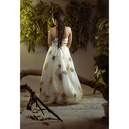 Ruhm White with Roses: Pure Hand-Weaved Silk Organza Sleeveless Dress
