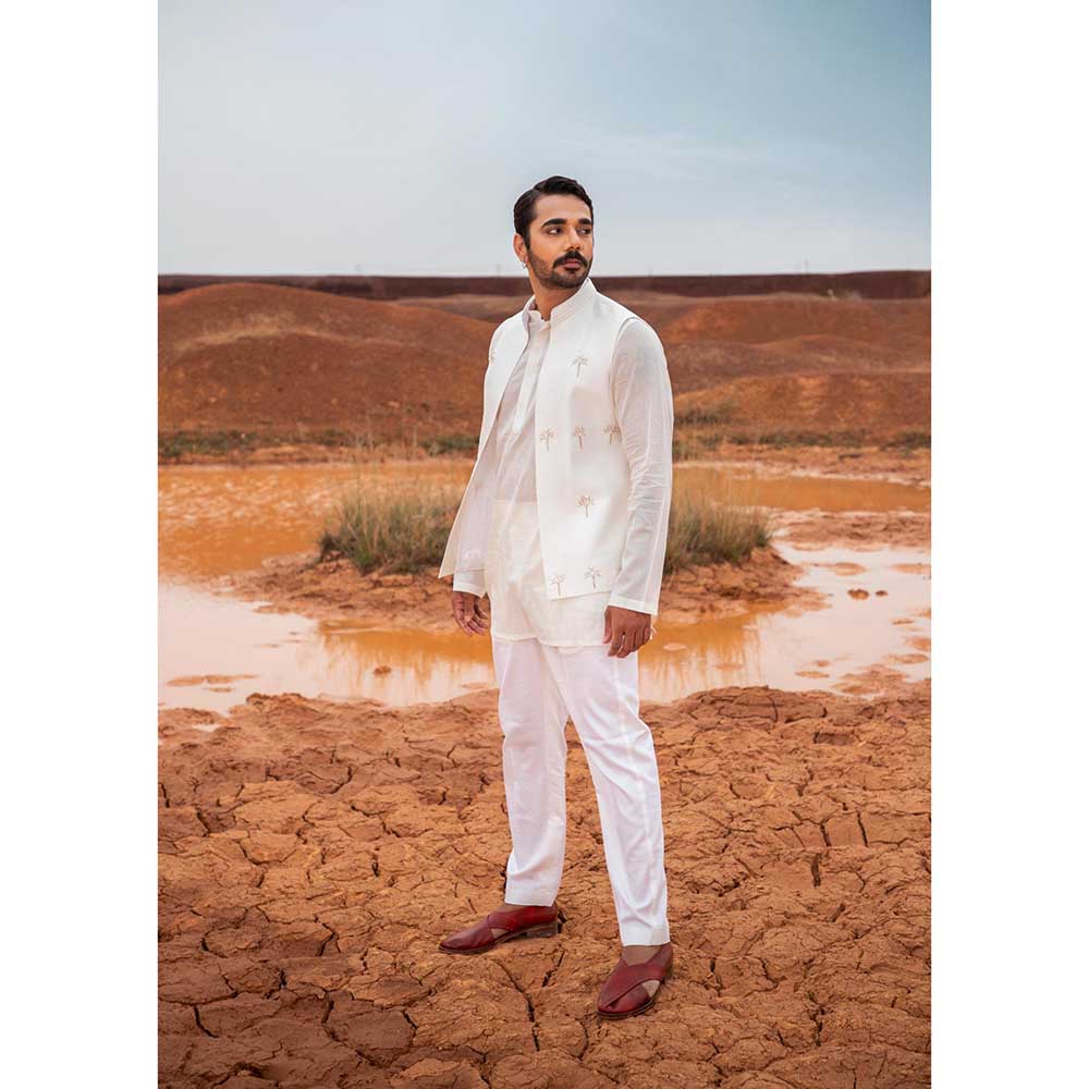 Runit Gupta Snow Cutpipe Bundi Jacket