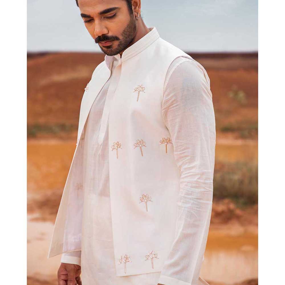 Runit Gupta Snow Cutpipe Bundi Jacket