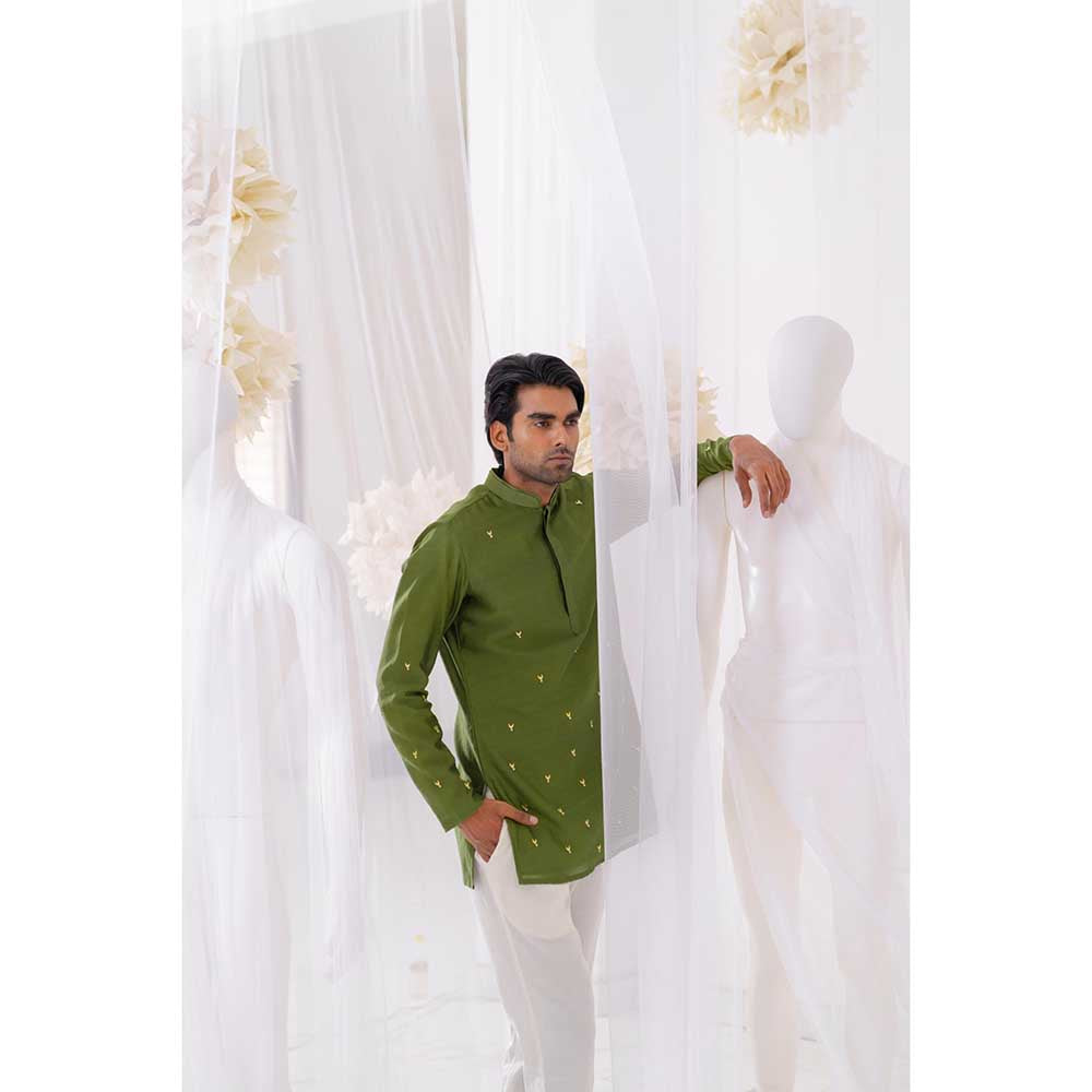 Runit Gupta Olivio Short Kurta with Pant (Set of 2)