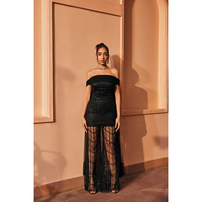 Saanjh by Lea Aayat Black Embroidered Multi Way Co-Ord (Set of 3)