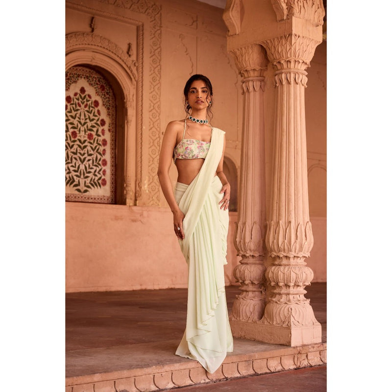 Saanjh by Lea Yasira Pastel Green Georgette Pre-Stitched Saree with Stitched Blouse