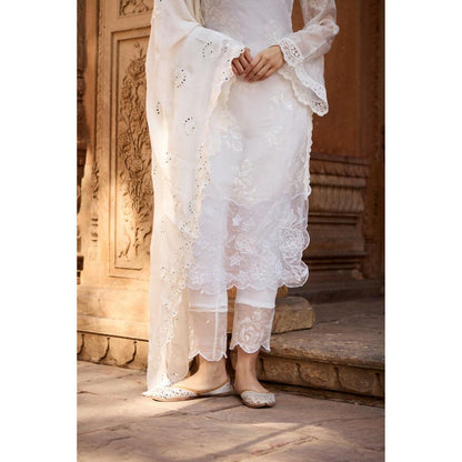 Saanjh by Lea Qadira White Organza Floral Kurta with Pant and Dupatta