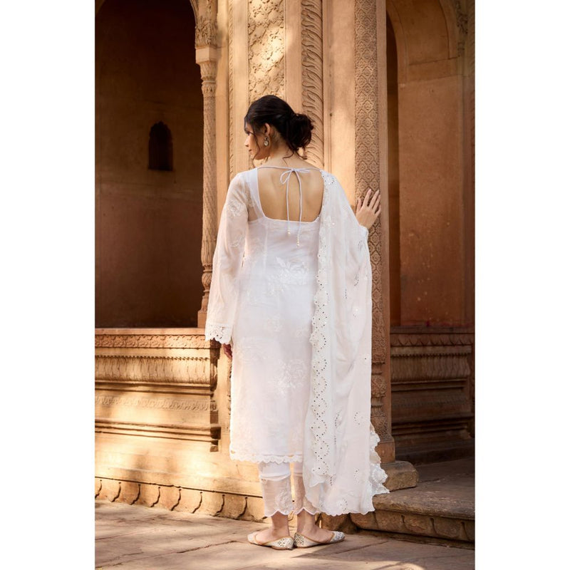 Saanjh by Lea Qadira White Organza Floral Kurta with Pant and Dupatta