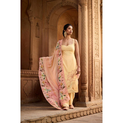 Saanjh by Lea Shahida Yellow and Blush Chanderi Kurta with Pant and Dupatta