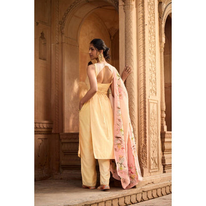 Saanjh by Lea Shahida Yellow and Blush Chanderi Kurta with Pant and Dupatta