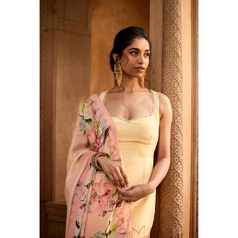 Saanjh by Lea Shahida Yellow and Blush Chanderi Kurta with Pant and Dupatta