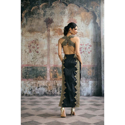 Saanjh by Lea Kaia Black Silk Embroidered Kurta With Pant And Dupatta