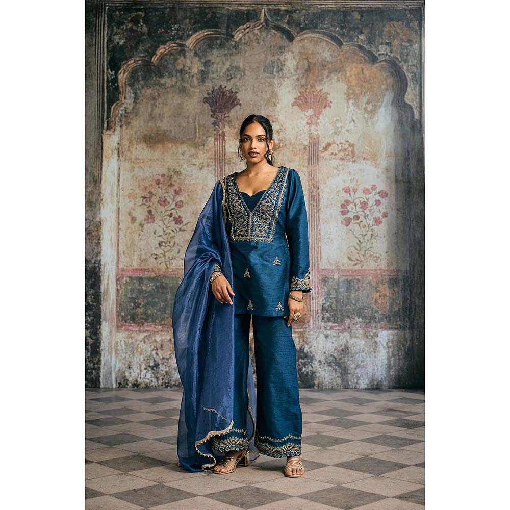 Saanjh by Lea Ambar Blue Hand-Embroidered Silk Kurti With Palazzo And Dupatta