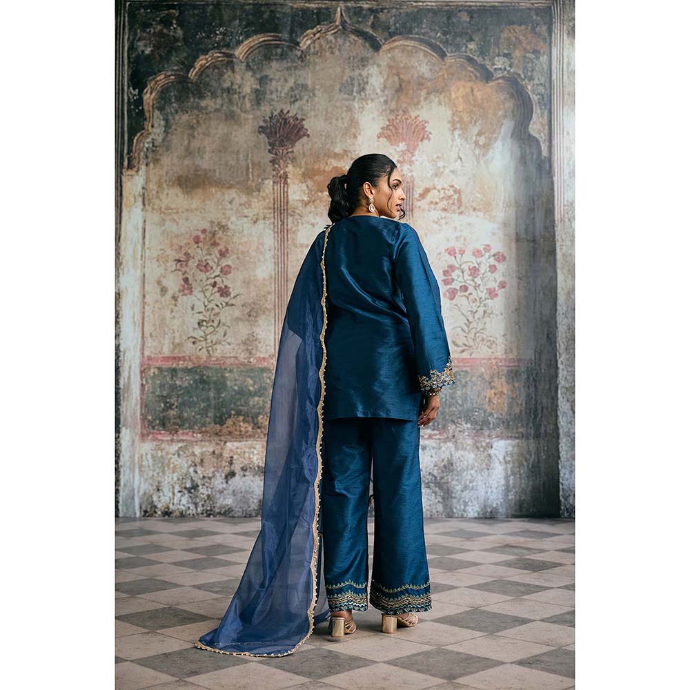 Saanjh by Lea Ambar Blue Hand-Embroidered Silk Kurti With Palazzo And Dupatta
