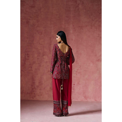 Saanjh by Lea Aishwarya Ajrakh Print Kurta with Pant & Dupatta