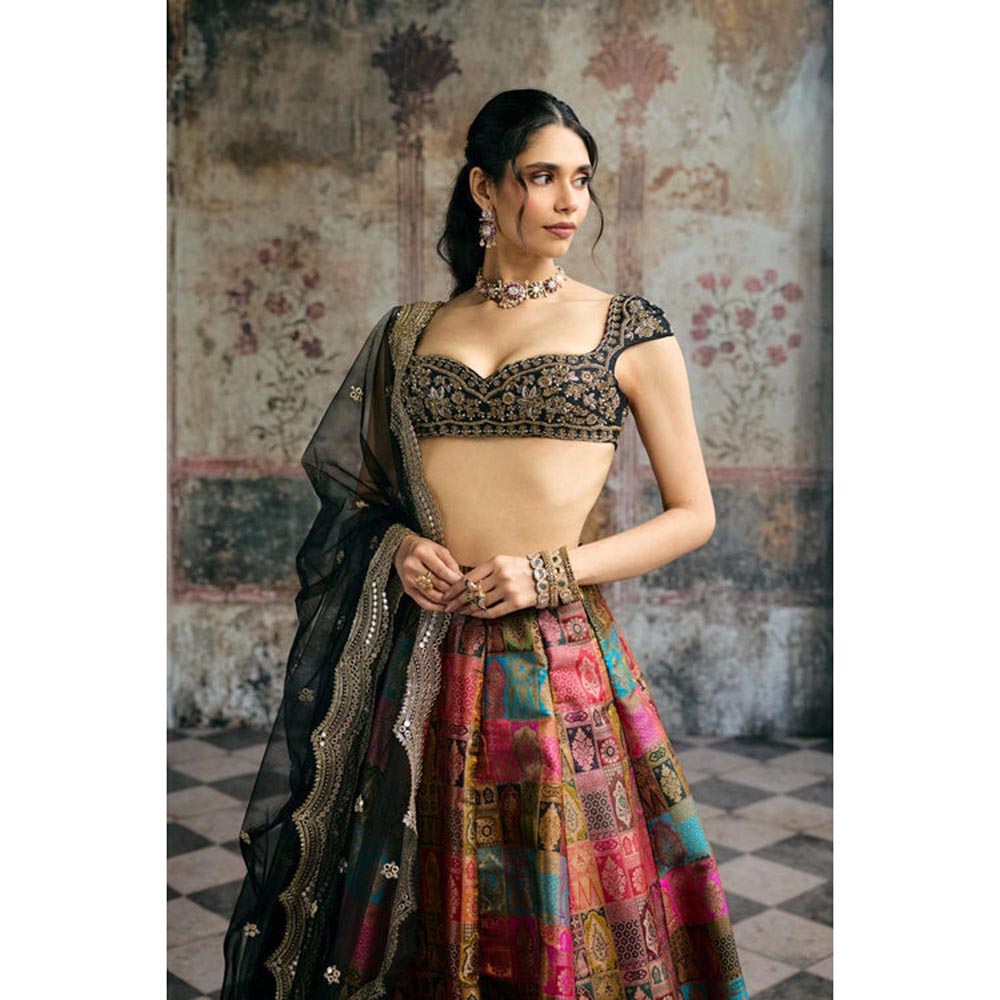 Saanjh by Lea Soundarya Black Hand-Embroidered Blouse