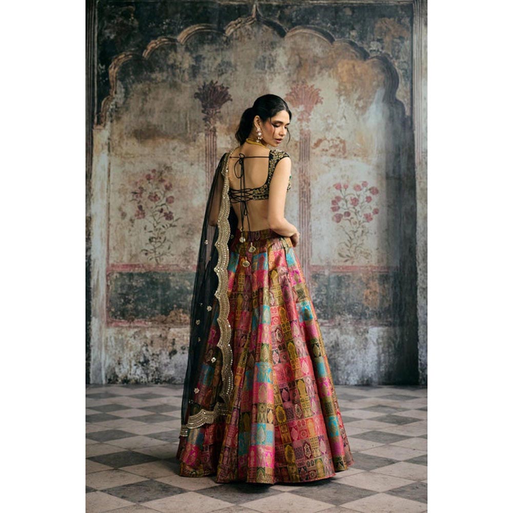 Saanjh by Lea Soundarya Black Hand-Embroidered Blouse