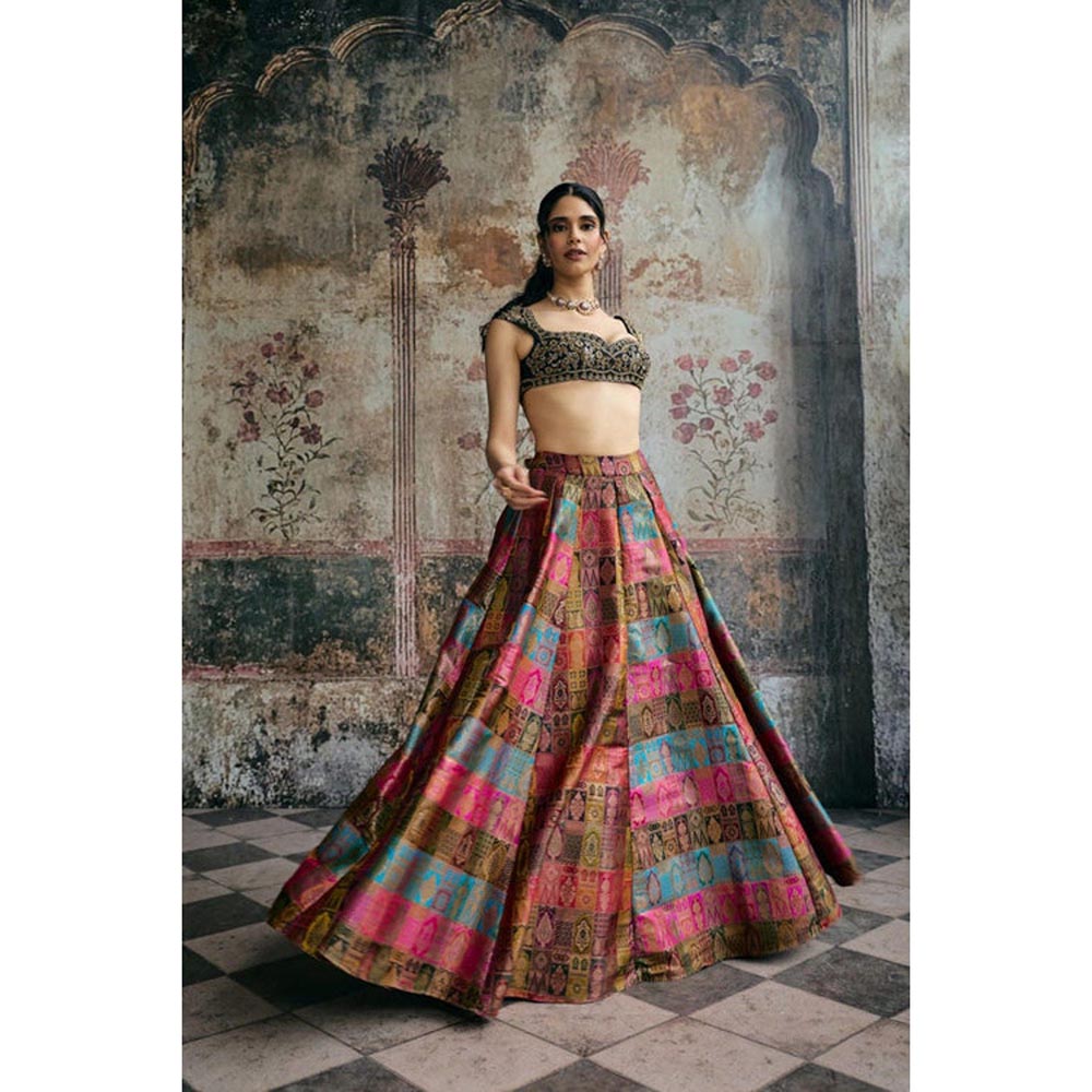 Saanjh by Lea Soundarya Black Hand-Embroidered Blouse