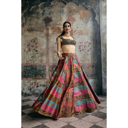 Saanjh by Lea Soundarya Black Hand-Embroidered Blouse