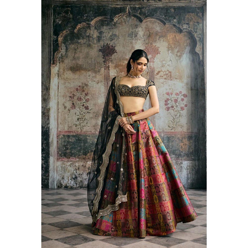 Saanjh by Lea Soundarya Black Hand-Embroidered Blouse