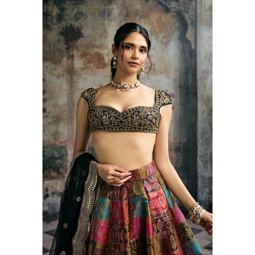 Saanjh by Lea Soundarya Black Hand-Embroidered Blouse