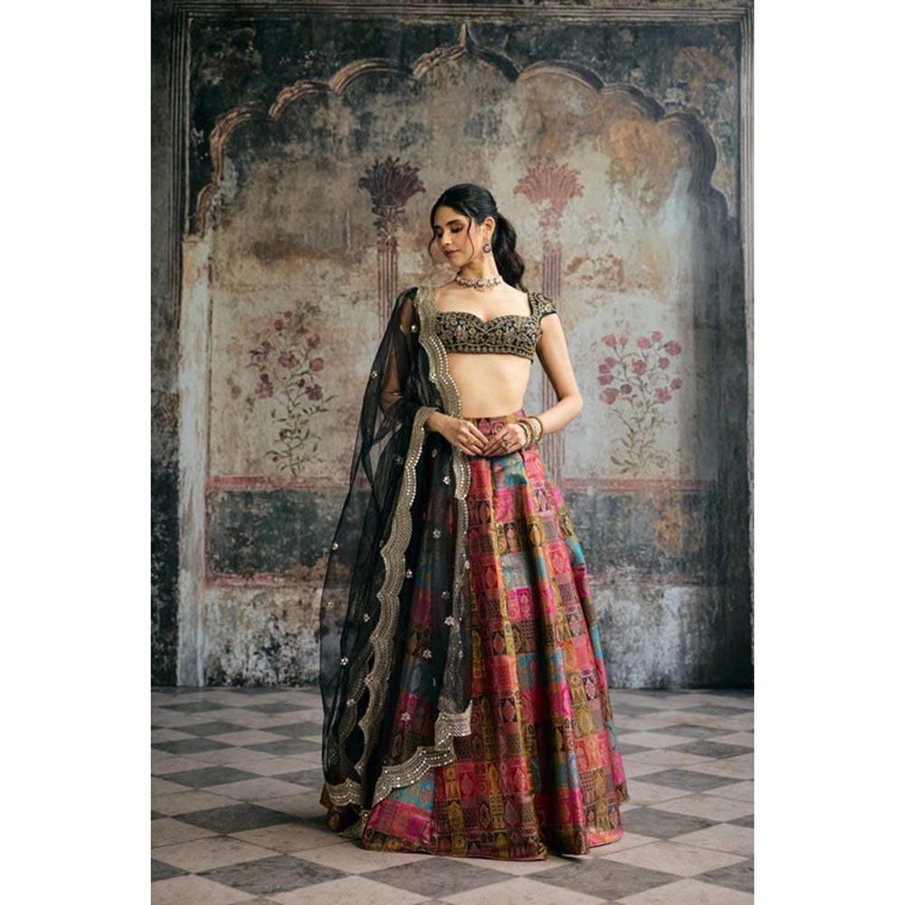 Saanjh by Lea Soundarya Black Hand-Embroidered Blouse