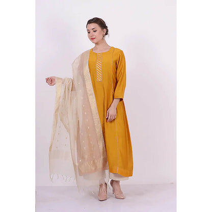 Saatvikei Kaavya - Yellow Kurta