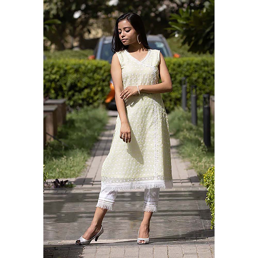 Saatvikei Kesar - Green Sleeveless Kurta with Pant and Dupatta (Set of 3)