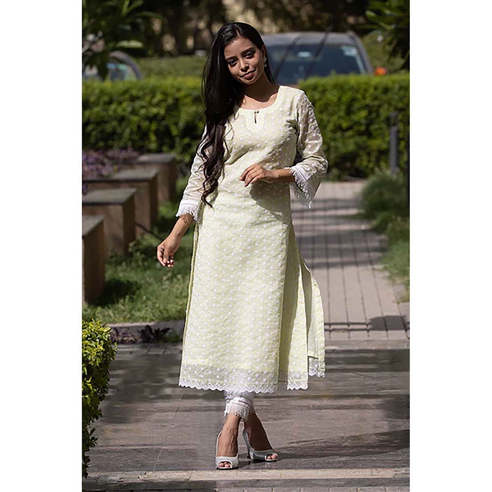 Saatvikei Kesar - Green Kurta with Pant and Dupatta (Set of 3)