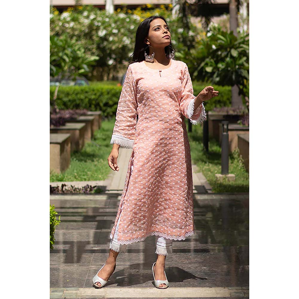 Saatvikei Kesar - Peach Kurta with Pant and Dupatta (Set of 3)