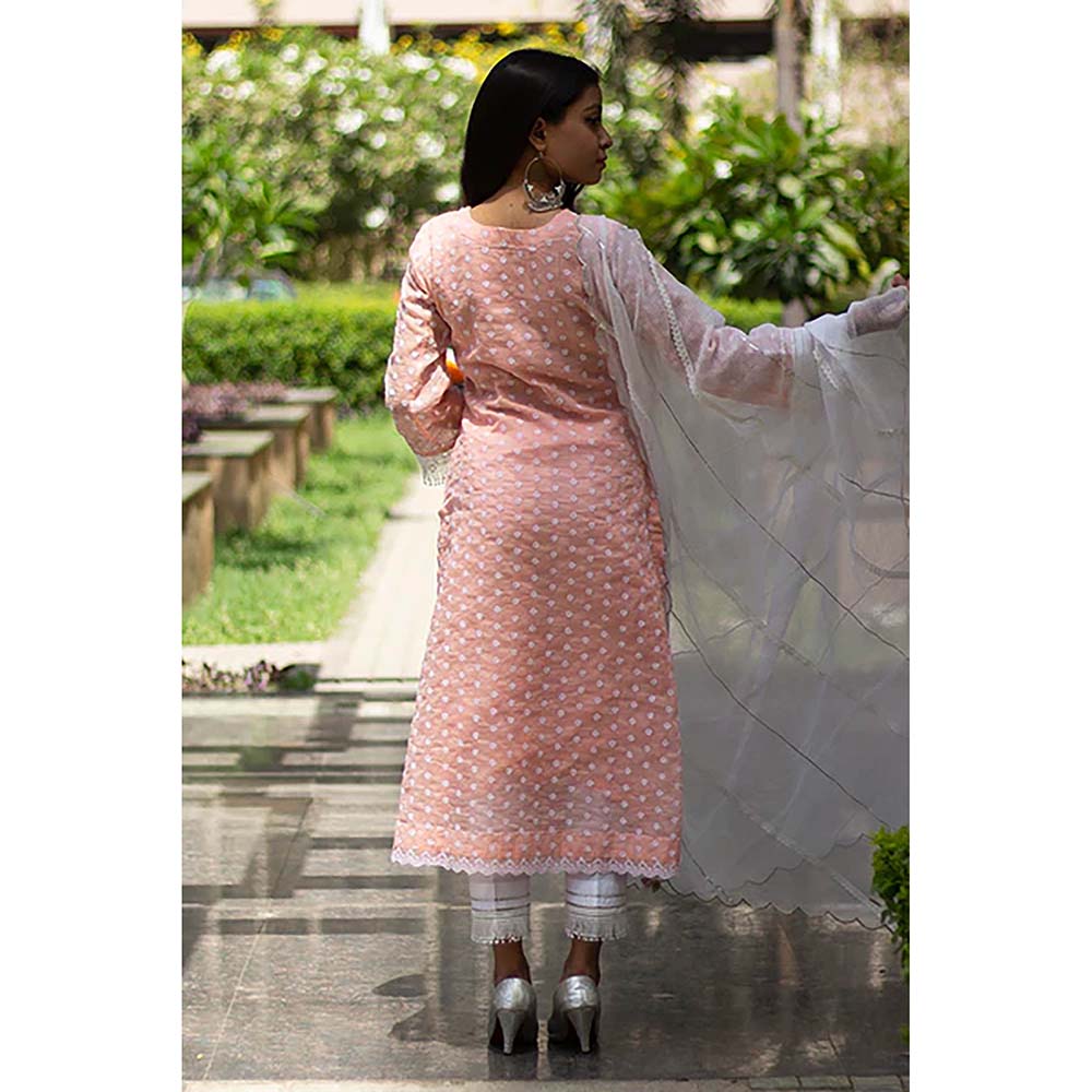 Saatvikei Kesar - Peach Kurta with Pant and Dupatta (Set of 3)