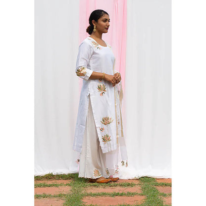 Saatvikei Lotus - Ivory Kurta with Pant and Dupatta (Set of 3)