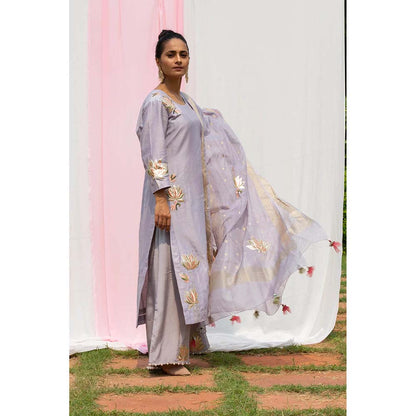 Saatvikei Lotus - Light Grey Kurta with Pant and Dupatta (Set of 3)