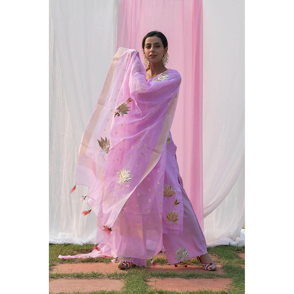 Saatvikei Lotus - Mauve Kurta with Pant and Dupatta (Set of 3)