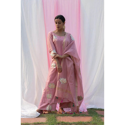 Saatvikei Lotus - Onion Pink Kurta with Pant and Dupatta (Set of 3)