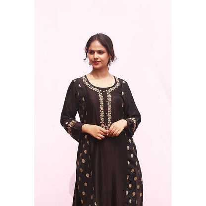 Saatvikei Meenakshi - Black Kurta with Pant and Dupatta (Set of 3)
