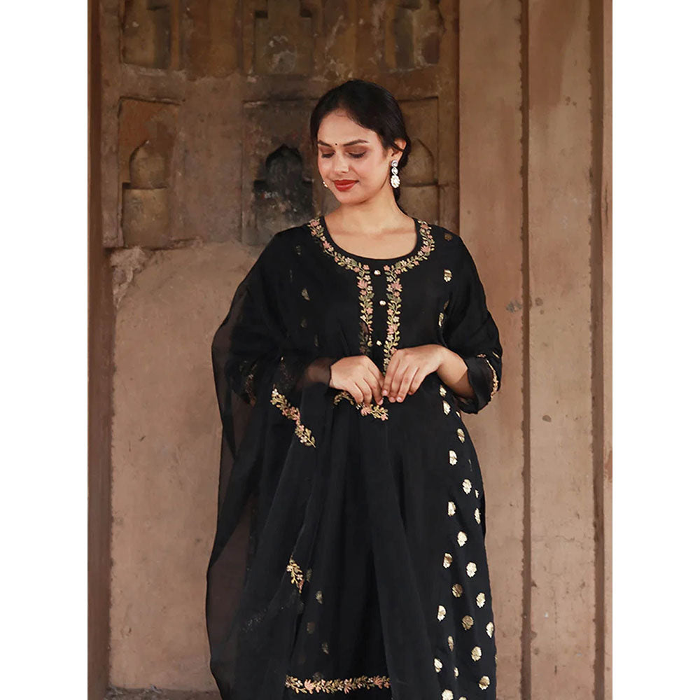 Saatvikei Meenakshi - Black Kurta with Pant and Dupatta (Set of 3)