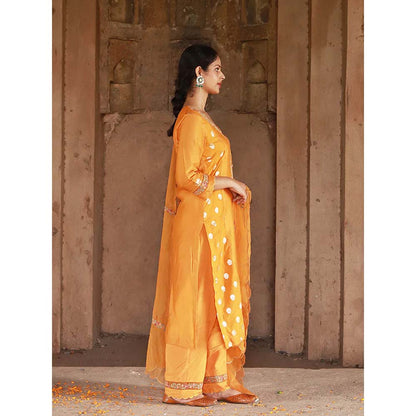 Saatvikei Meenakshi - Yellow Kurta with Pant and Dupatta (Set of 3)