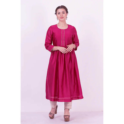 Saatvikei Padma - Wine Kurta