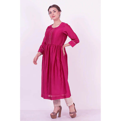 Saatvikei Padma - Wine Kurta