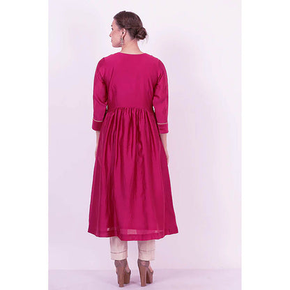 Saatvikei Padma - Wine Kurta