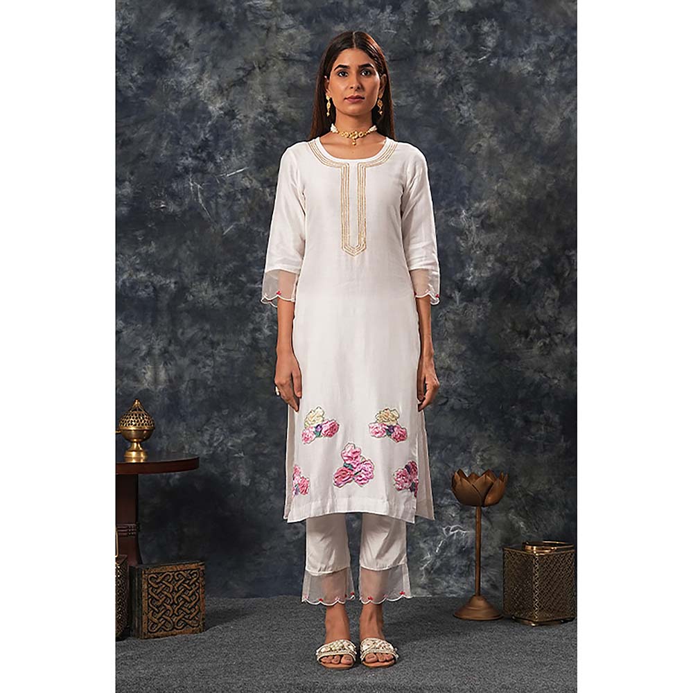 Saatvikei Radhika - Ivory Kurta with Palazzo and Dupatta (Set of 3)