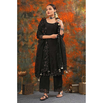 Saatvikei Rajdulari - Black Kurta with Palazzo and Dupatta (Set of 3)