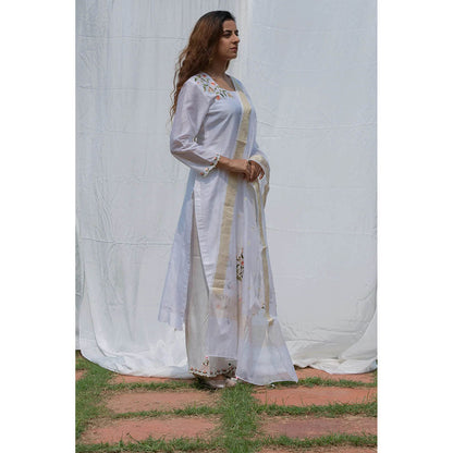 Saatvikei Rajkumari - Ivory Kurta with Palazzo and Dupatta (Set of 3)