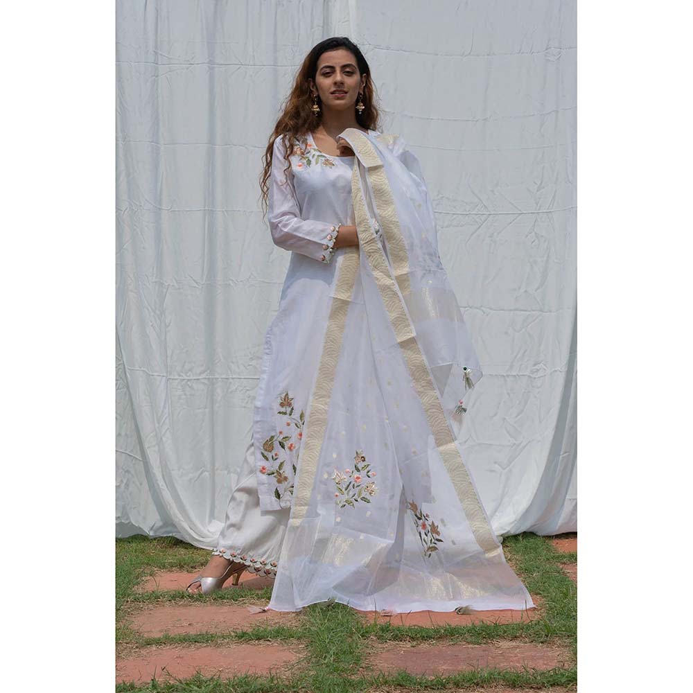 Saatvikei Rajkumari - Ivory Kurta with Palazzo and Dupatta (Set of 3)