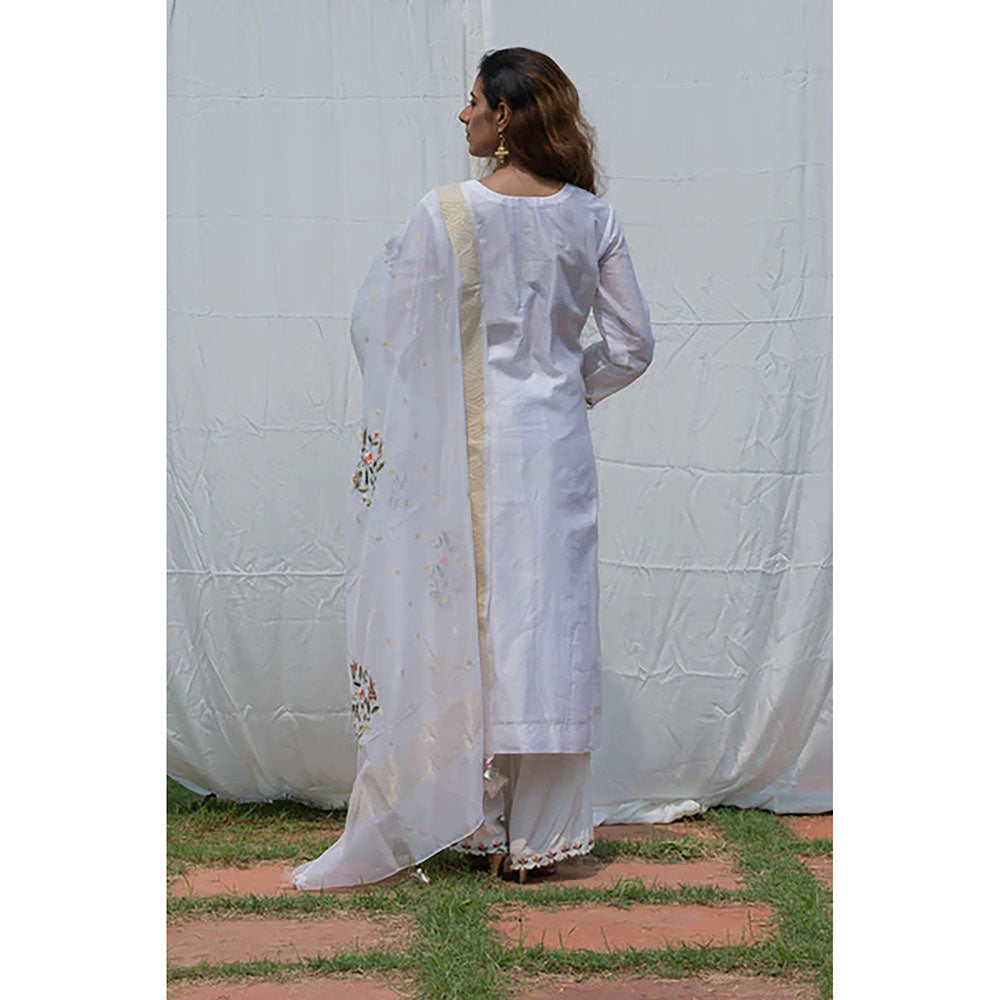 Saatvikei Rajkumari - Ivory Kurta with Palazzo and Dupatta (Set of 3)