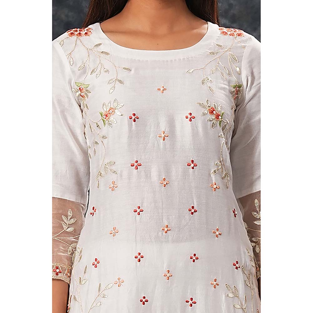 Saatvikei Rukmani - Ivory Kurta with Palazzo and Dupatta (Set of 3)